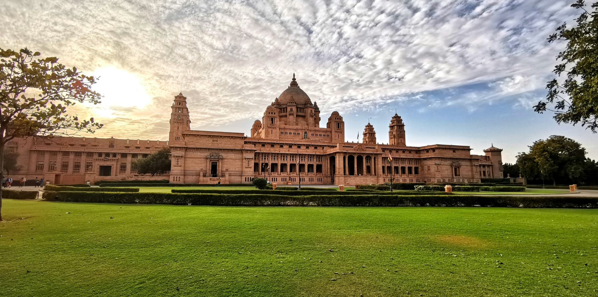 Day 06: Jaisalmer – Jodhpur – Luni (280km)