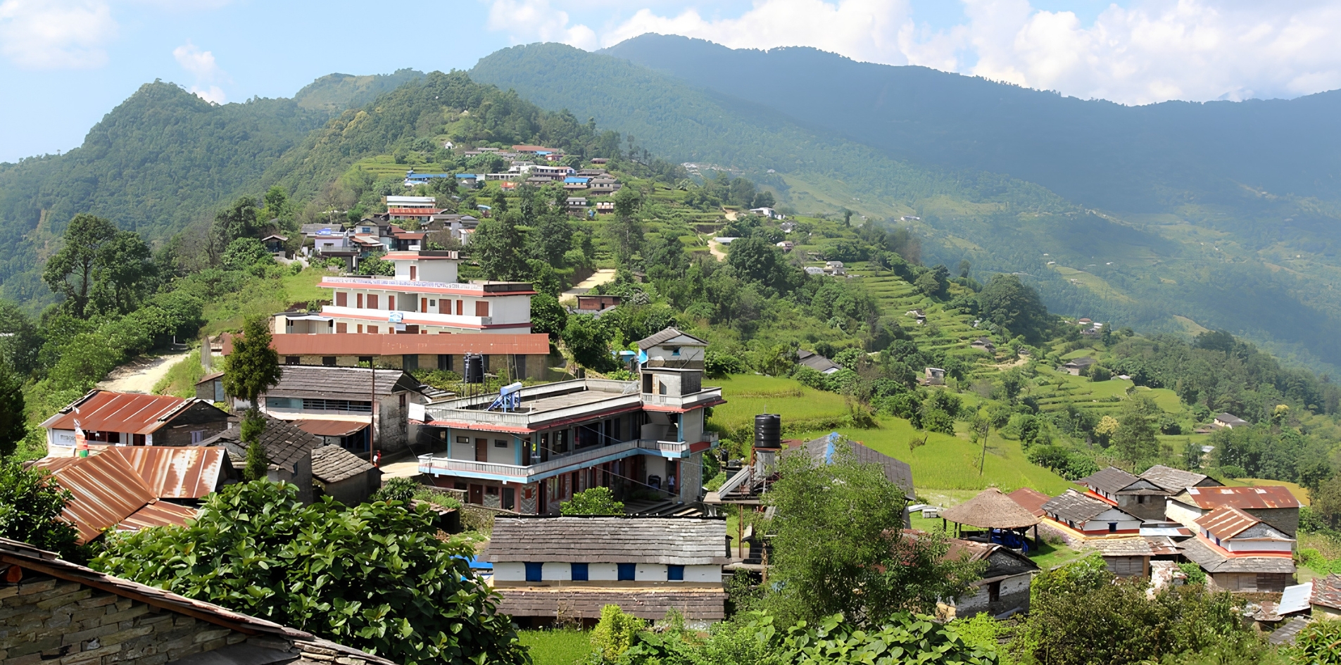 Day 03 – Deurali – Potana – Dhampus – Pokhara (915m)