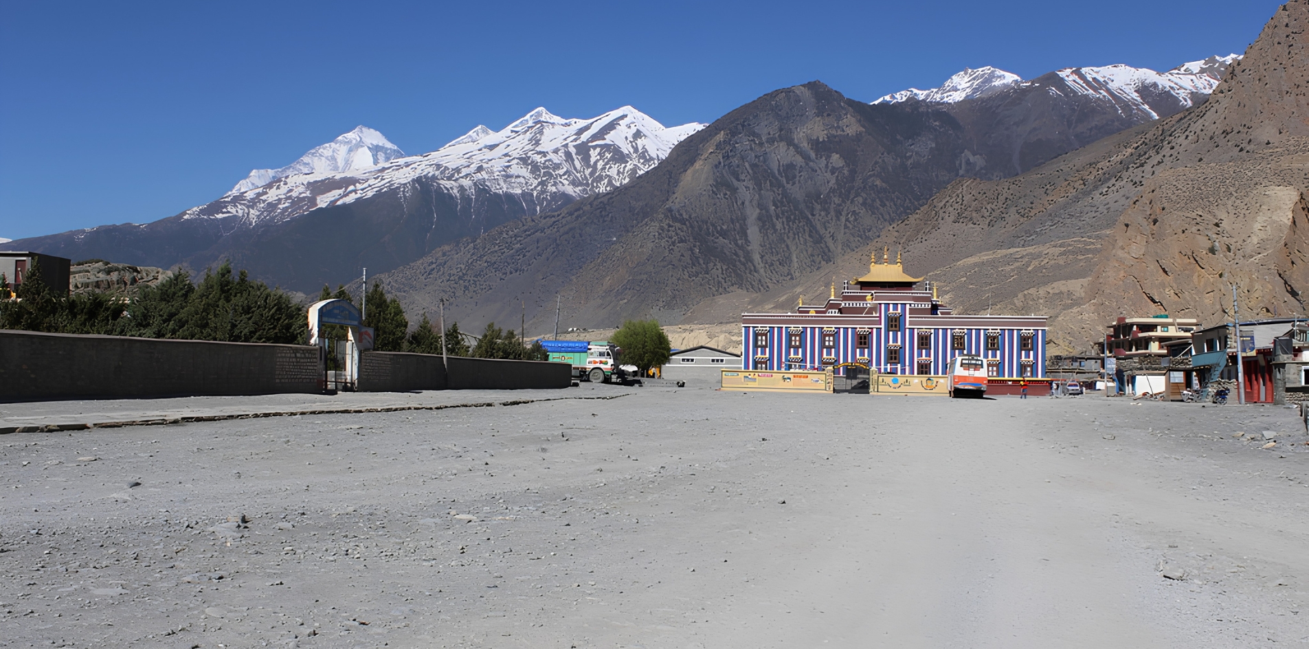 Day 02 – Kagbeni to Muktinath (6 hours | 3812m)