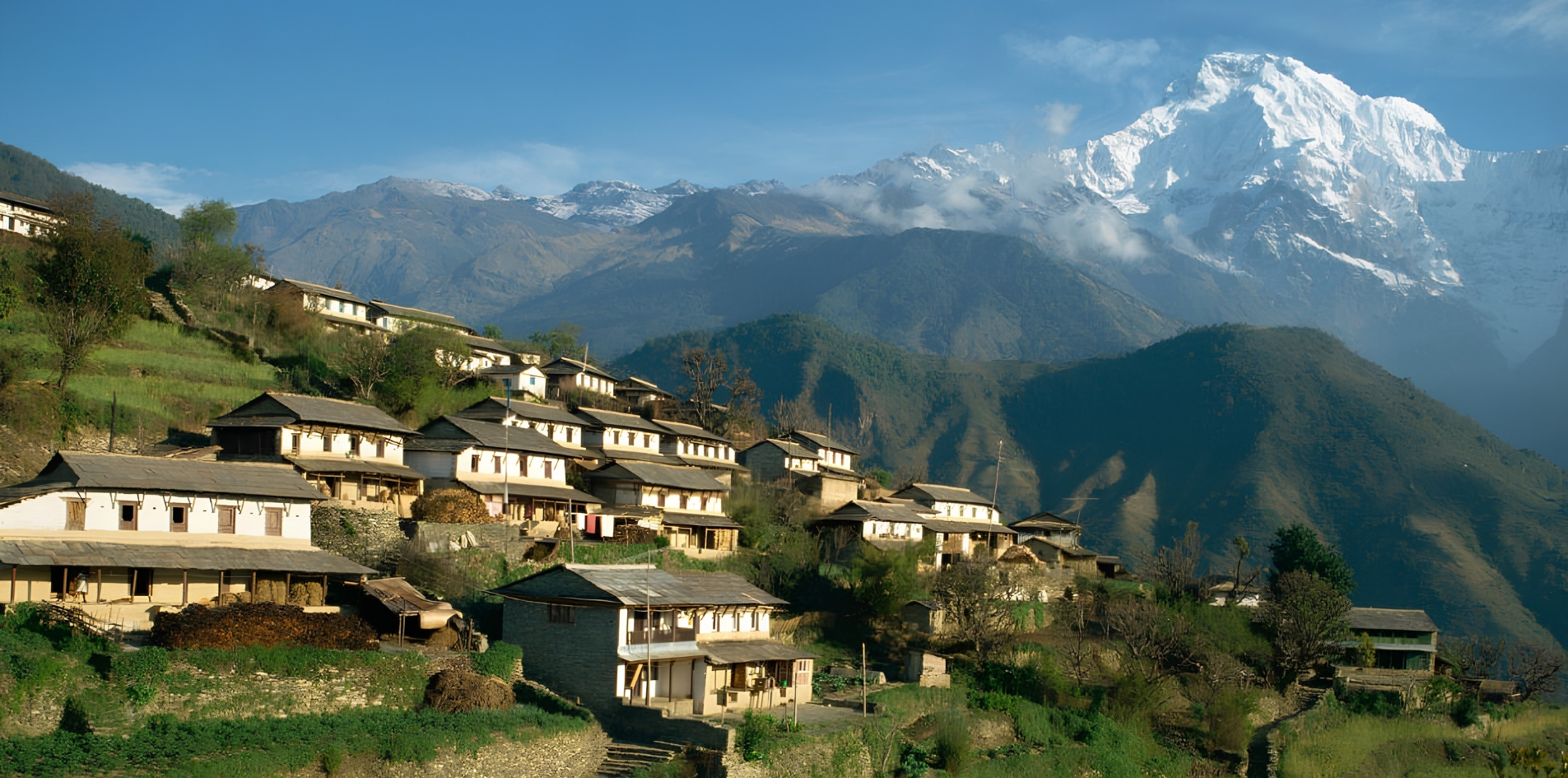 Day 2 – Birethanti to Majgaon / Tomijong (1,400 m)